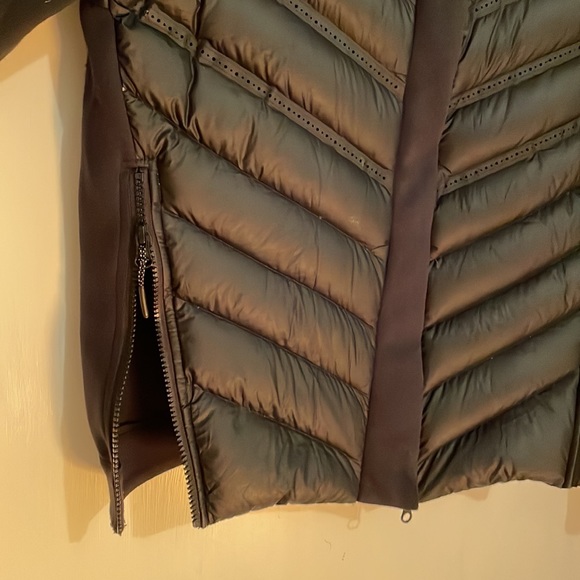 Nike Sportswear Tech Fleece AeroLoft Women's Down Bomber Small EUC - Picture 14 of 16